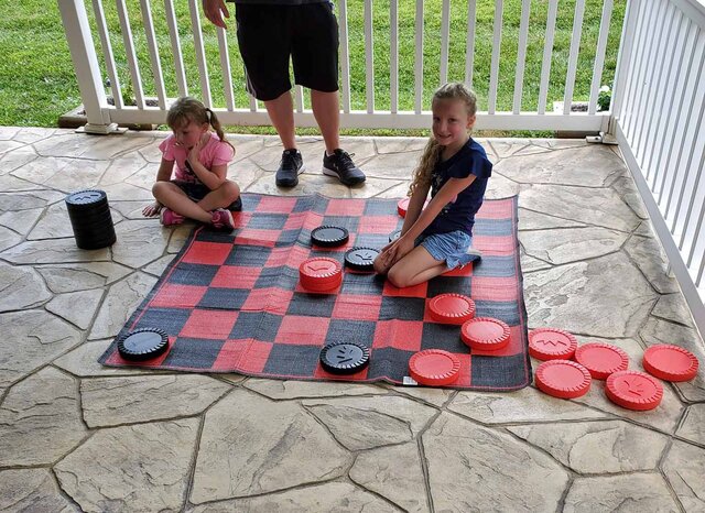 Giant Checkers