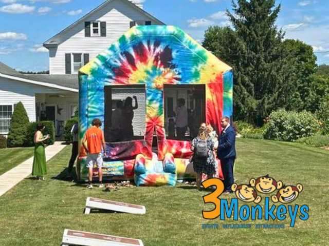 Hereford Bounce House Rental-3 Monkeys Inflatables