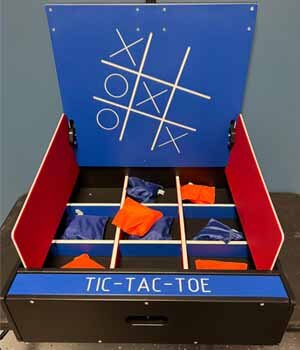 Tic Tac Toe Carnival Game