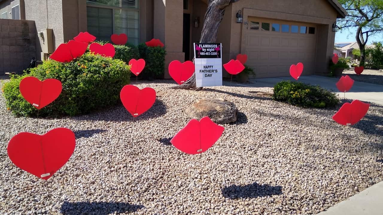 Occasion: Father's Day. 30 big hearts and lips yard card sign greeting near Chandler