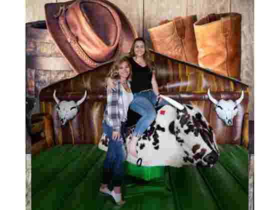 Safe Mechanical bull rides Downers Grove