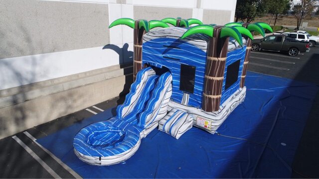 Oasis Bounce House with Water Slide