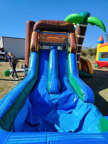 15 x 18 Dinosaur Bounce House